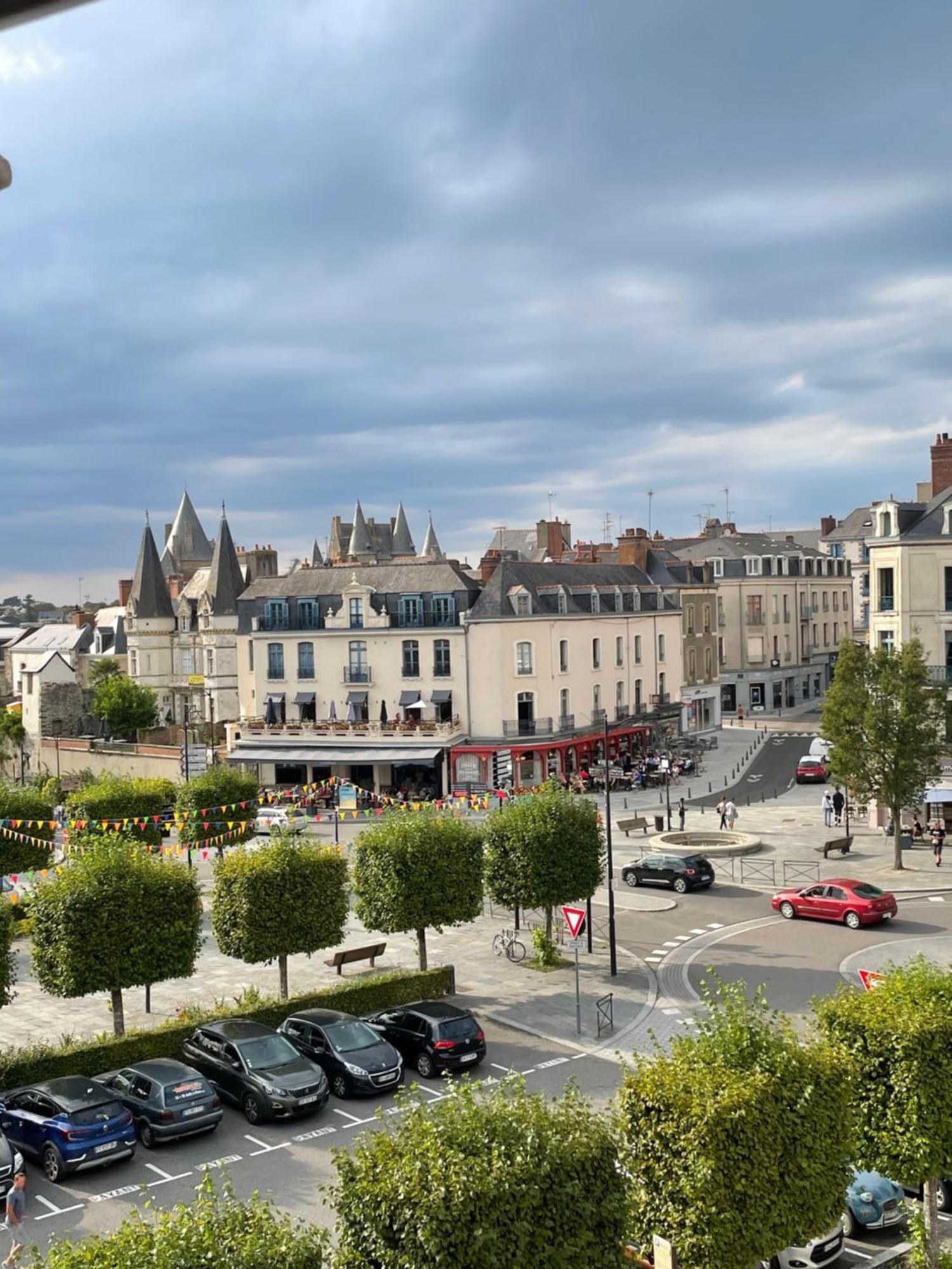 Studio Douillet Centre Vitre -Tout A Pied Esterno foto